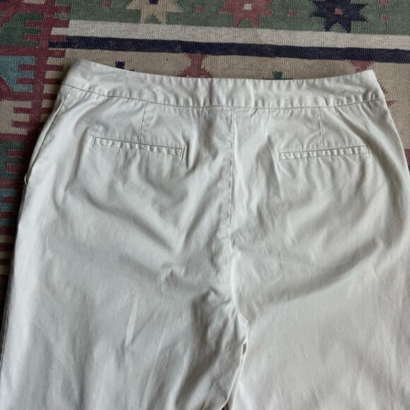 Chico’s Tan Capri Pants Flat Front Lightweight SZ S - Picture 7 of 13